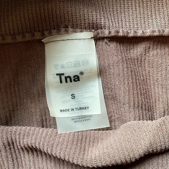 Aritzia shorts - Picture 3 of 3